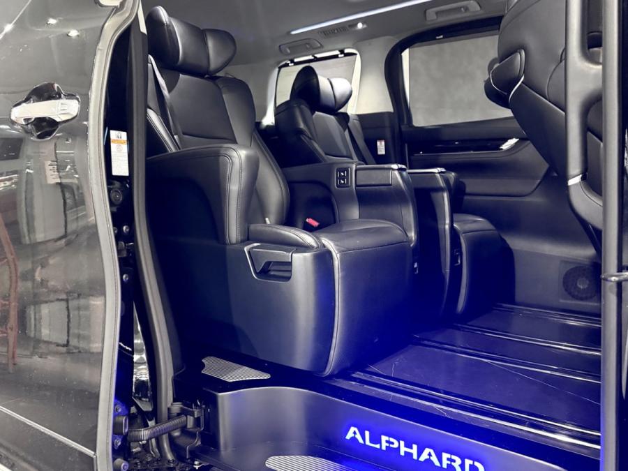 ALPHARD 2.5 HYBRID - Image 11